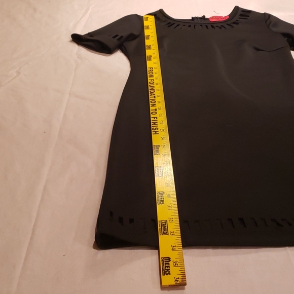 VINTAGE BLACK DRESS - Picture 7 of 7